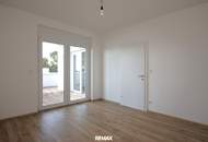 GROSSE TERRASSE, DURCHDACHTES RAUMKONZEPT! 2 Carportplätze