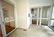 Repräsentative Bürofläche mit Balkon im historischen Palais Fanto zu mieten