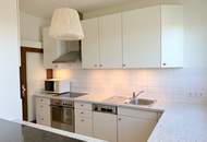 Südstadt: helle 2-Zimmer-Wohnung mit Loggia