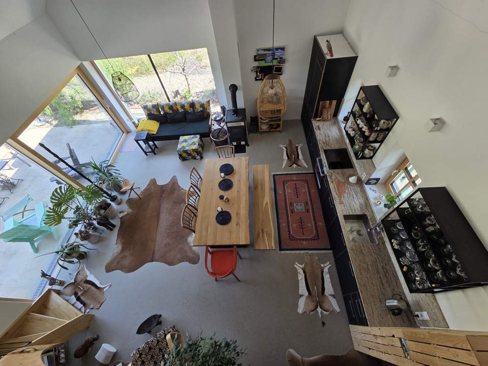 Tolles Landhaus mit angebautem Nebengebäude und Garten in sehr ruhiger und ebener Sonnenlage an einer Sackgasse