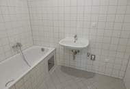 PROVISIONSFREIE, TRAUMHAFTE, SEHR GEPFLEGTE 2-ZIMMER-GARTENWOHNUNG IN TOPLAGE IM ZENTRUM