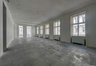 Erstbezug nach Sanierung – Repräsentatives Altbau-Büro nahe Rathaus mit Terrasse