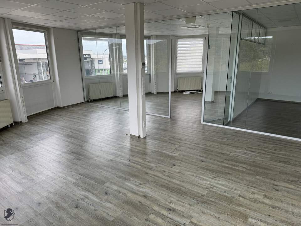 Modernes Büro / Praxis mit ca. 57,8 m² in Amstetten zu mieten