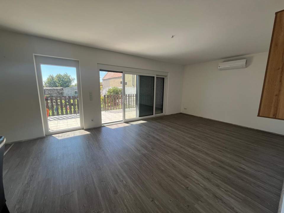 Reduzierter Fixpreis - Günstiges Bezugsfertiges Einfamilienhaus mit Nebengebäude auf großem Grund!