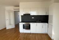 klimatisierte Dachgeschoss 2-Zimmer Wohnung mit zwei Balkone!