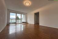 Teilsanierte 3-Zimmer-Wohnung im 1. Obergeschoss mit großzügiger Loggia