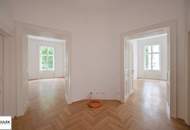 Erstbezug: helle 4-Zimmer-Altbau-Wohnung im 1. OG (ohne Lift)