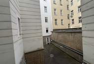 UNBEFRISTET - 3-Zimmer Altbauwohnung mit großem Abstellraum und Kellerabteil in der Garnisongasse