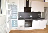 Herrliche Drei-Zimmer-Wohnung mit riesigen FREIFLÄCHEN und Garagenplatz! Schlossbergblick!