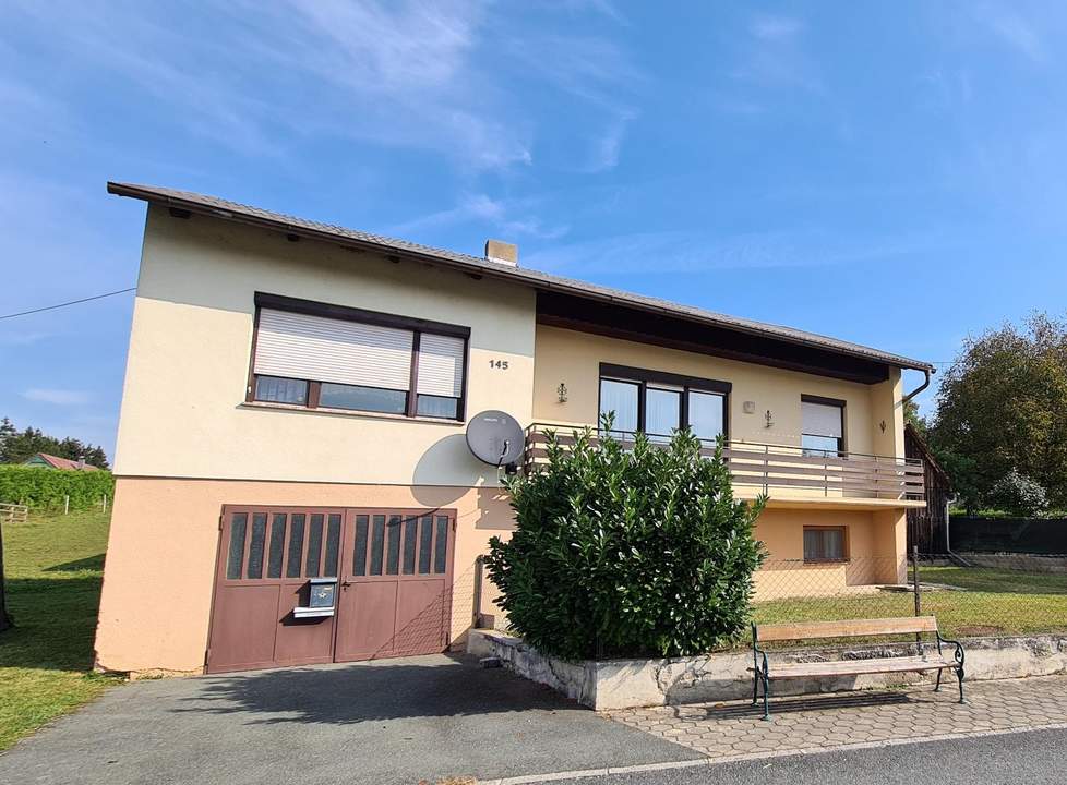 Sonniges Einfamilienhaus mit schöner Aussicht auf den Hannersberg