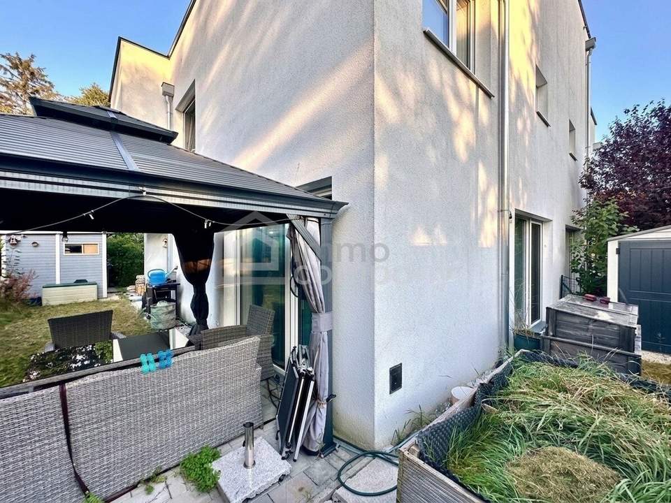 Großzügige Doppelhaushälfte in 1230 Wien mit Garten, 6 Zimmer &amp; 174m2!