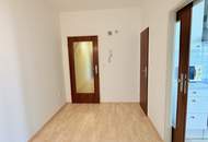 Südstadt: helle 2-Zimmer-Wohnung mit Loggia