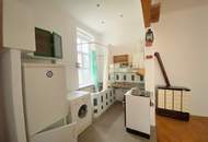 ALTBAU-WOHNUNG zu SANIEREN, HOFRUHELAGE im 3. Stock!