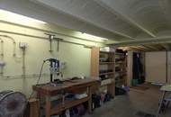 "Haus Emma - mit "Schirm, Charme &amp; Melone"