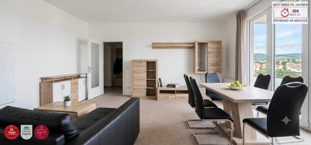 Modernisierte Top-2-Zimmer-Wohnung mit Fernblick & Loggia