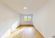 ERSTBEZUG nach Sanierung I Großzügige 2 Zimmer Wohnung mit Loggia I Tischler Einbauküche inkl. Siemensgeräte I Allerheiligenplatz I U-Bahn Nähe