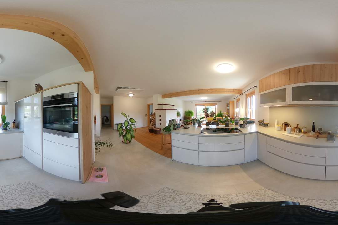 Neuwertiger Bungalow mit einzigartiger Steingartengestaltung und Naturteich