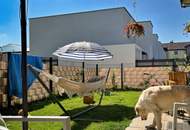 Neubau-Wohnung mit 3 Zimmern, 90 m² Garten und 2 Parkplätzen in moderner Siedlung in Wasendorf