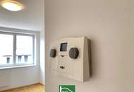 Modernisierte DG-Wohnung in ruhiger Spielstraße beim Familienplatz - Mit Einbauküche und Abstellraum - JETZT ANFRAGEN