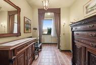 Imposante Landhausstil-Liegenschaft eingebettet in einem idyllischen Gartenparadies mit Schwimmteich und Grünbestand