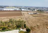 "Bauerwartungsland, unmittelbar angrenzend an den Industriepark Hagenbrunn!