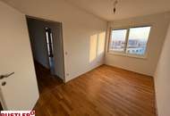 Helle 3-Zimmer-Wohnung mit schönem Ausblick - Geräumiges Wohnzimmer