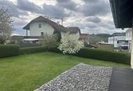 Sehr gepflegtes Einfamilienhaus in Ruhelage - voll unterkellerter Bungalow, Doppelgarage GENERALSANIERT