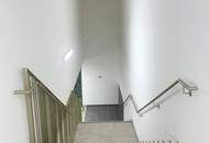 TOPLAGE: 5. Etage - Straßenseitige, moderne 2-Zimmerwohnung mit Loggia!