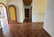 Großes Grundstück in schöner Siedlungslage mit Abbruchhaus