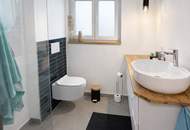 Kernsaniert in Bestlage mit Einliegerwohnung und Gästeappartment!