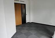 Neuwertiges Büro oder Behandlungsraum im DLZ Pasching- Die perfekte Lage mit viel rundherum Service.
