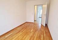 FAMILIENHIT, DACHGESCHOSS, 103 m2 Neubau mit Loggia und Balkon, Wohnküche, 3 Zimmer, Wannenbad, Parketten, Holbeingasse