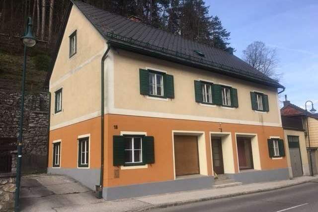 Charmantes Landhaus in Gutenstein, 200m², 8 Zimmer, Garten, renovierungsbedürftig!, Haus-kauf, 240.000,€, 2770 Wiener Neustadt(Land)