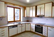 Familienfreundliches Wohnhaus mit Terrasse, schönem ebenen Garten, PV Anlage und Nebengebäude!