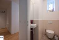 Ab 15.7.26: ruhig gelegene und modern ausgestattete Altbau-Wohnung mit hofseitiger Loggia