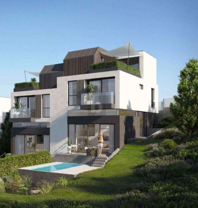 TRAUMHAFTE AUSSICHTEN - BAUBEWILLIGTE FLÄCHE