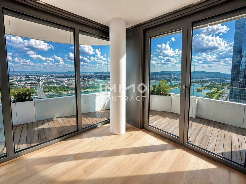 DANUBEFLATS: 41. Etage - Stephansdom, Prater & Donaublick