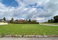 TOP WOHNPROJEKT möglich! IDEAL für BAUTRÄGER! In unmittelbarer Nähe zu den Wundschuher Seen! TOP Anbindung! VOLLERSCHLOSSENES und FLACHES BAUGRUNDSTÜCK!