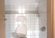 Ankommen und wohlfühlen: Stilvolle Dachgeschosswohnung mit Parkplatz