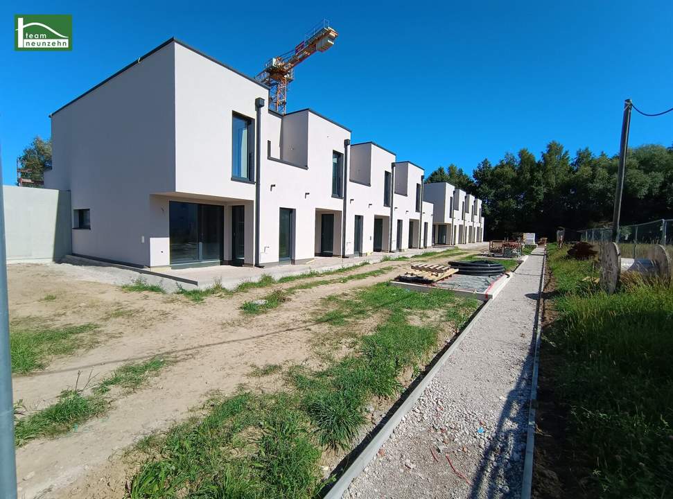 Provisionsfreies Reihenhaus inklusive Photovoltaikanlage & 2 KFZ-Abstellplätzen! - JETZT ZUSCHLAGEN