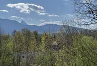 Charmante 3-Zi DG-Wohnung mit moderner Küche - RUHIGE Aussichtslage - Loggia &amp; Carport