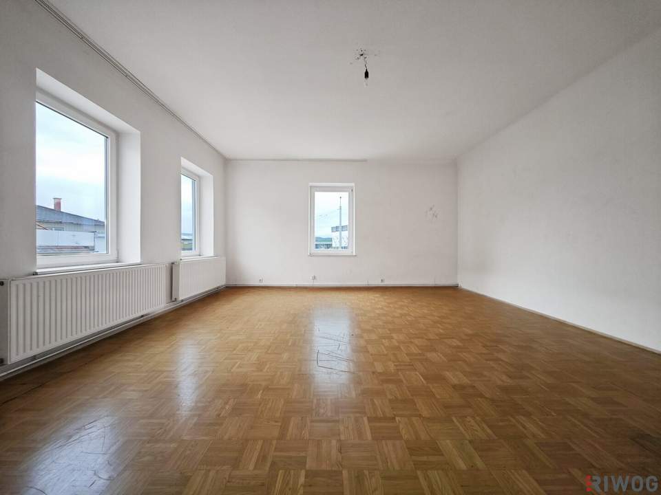 153m² Büro/Studio/Vereinsräume mit Balkon | direkt bei Autobahn &amp; Nahversorgern | optionale Parkplätze