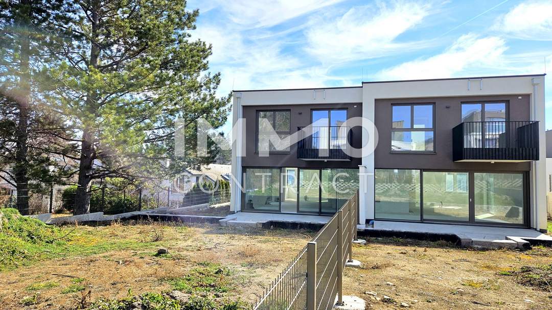 Exklusives Doppelhaus mit luxuriöser Top-Ausstattung – Ihr elegantes Traumdomizil!