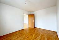 Super Raumaufteilung: 4 Zimmer DG-Wohnung mit Terrasse