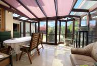 Sehr charmantes Einfamilienhaus mit traumhaftem Pool, Wintergarten, großem Carport und Garten mit einigen Extras