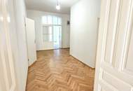 ALTBAU. FLÜGELTÜREN. LIEBLINGSLAGE! Großzügiges Wohnen im 9. Bezirk! Traumhaft schönes Altbauhaus + Ruhige Seitengasse + Altbaucharme!