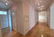Preisreduktion! ALTBAU-WOHNUNG/BÜROFLÄCHE IM ZENTRUM, FLEXIBEL NUTZBAR + PARKPLATZ