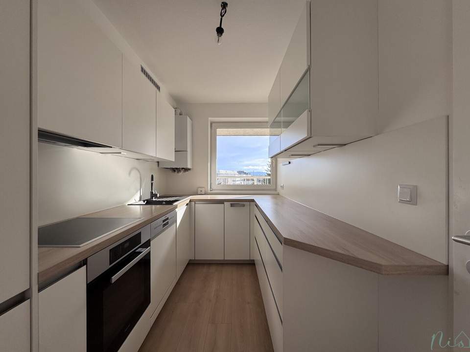 Traumhafte 3-Zimmer + Küche Wohnung mit Loggia &amp; Balkon * Tiefgargenstellplatz * neue Küche * Bad-WC saniert