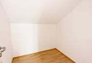 Wohnen im Zentrum von Baden: DG-Wohnung mit Balkon und Stellplatz im Innenhof