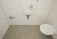 GROSSZÜGIG GESCHNITTENER 2-ZIMMER-ALTBAU IN TOLLER LAGE